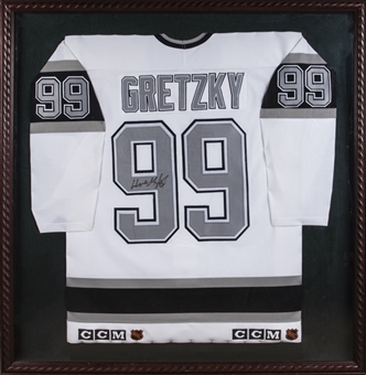 Wayne Gretzky Signed and Framed Los Angeles Kings Jersey (JSA)